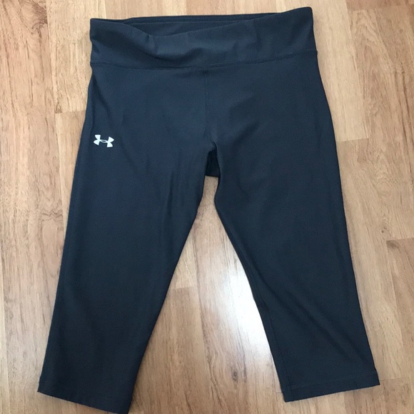 Under Armour Pants - Gray Under Armour Capris